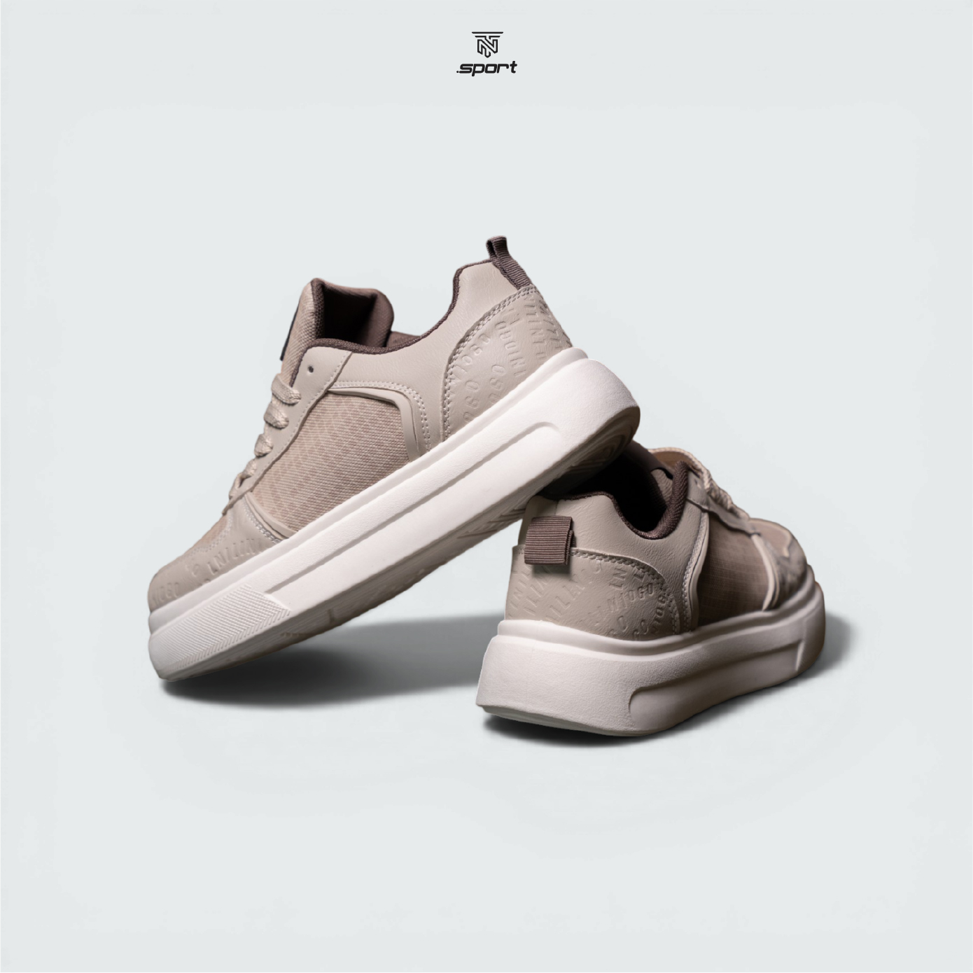 Sneaker 5516 - nhìn từ trên xuống